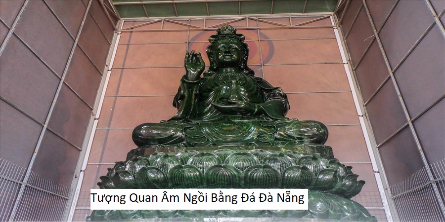 Tượng Quan Âm Ngồi Bằng Đá Đà Nẵng